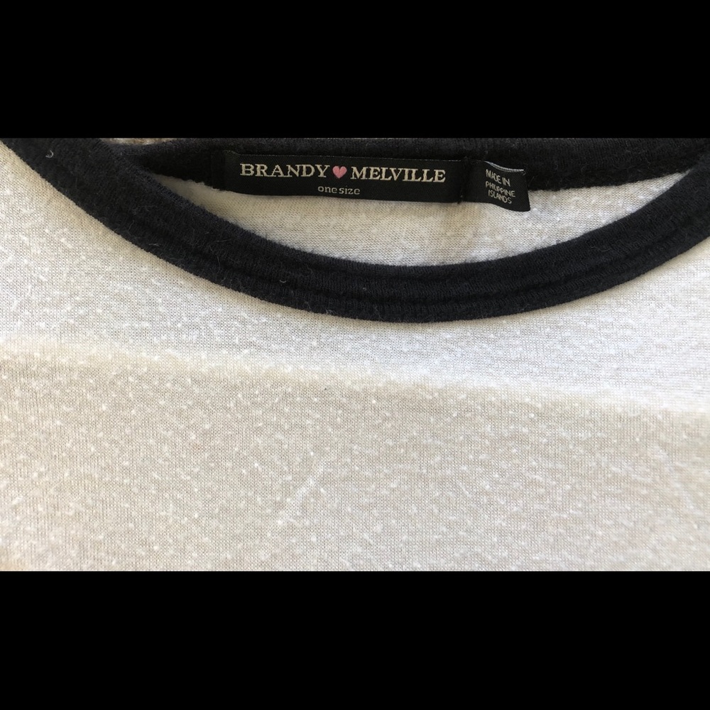 Brandy Melville Black/white basic T-shirt